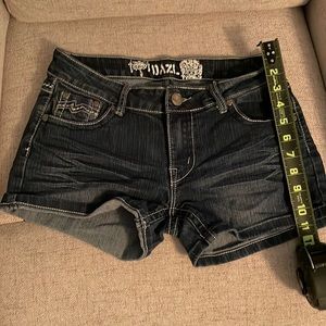 dazi - Poshmark